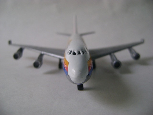 Imagen 9 de 10 de Nico Avion Metal Airlines I L 28 15 X 13 Cm (avv 37)