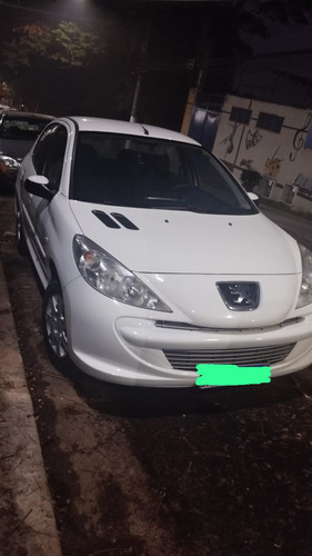 Peugeot 207 1.4 Xr Flex 5p