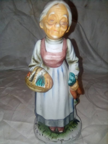 Figura De Porcelana Antigua Capodimonte Anciana Con Hortaliz