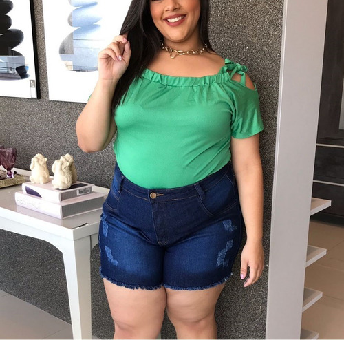 Imagem 1 de 2 de Short Jeans Plus Size Feminino Bermuda Cintura Alta Desfiado