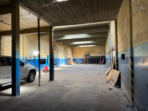Venta Depósito De 380m2 Cub En Hurlingham