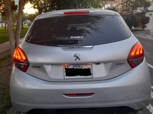 Peugeot 208 Allure 1.2
