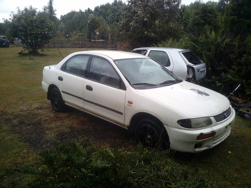 Puerta Trasera Derecha Mazda Artis Sedan