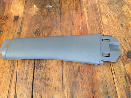Plastico Cubre Poste Central Inf Izquierdo Chevrolet Corsa