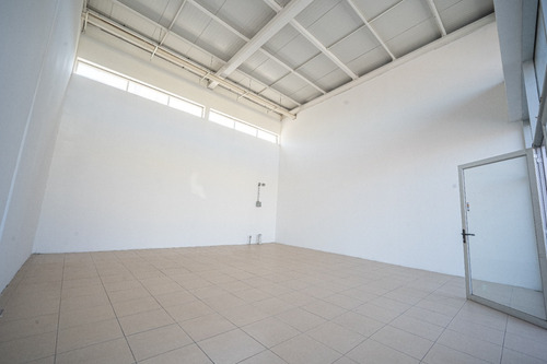 Arriendo De Local D6 De 25mts2 En Strip Center Homecenter