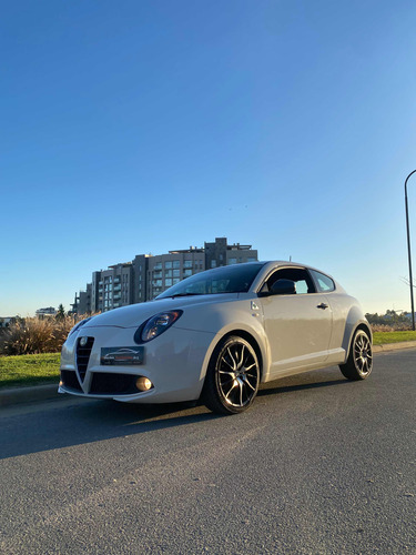Imagen 3 de 23 de Alfa Romeo Mito 2015 1.4 Tbi Quadrifoglio Verde