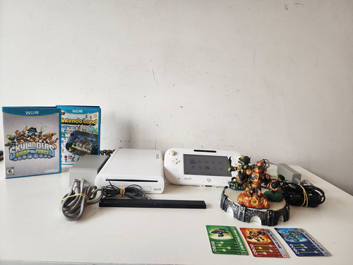 Consola Nintendo Wii U + Juegos Y Accesorios