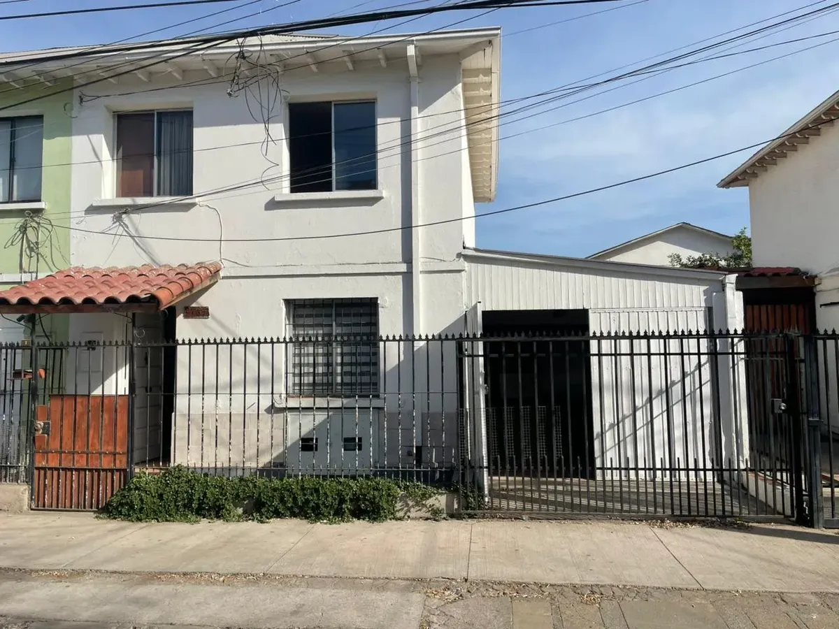 Imagen 2 de 27 de Vendo Casa 2 Pisos Remodelada Y Ampliada San Joaquin