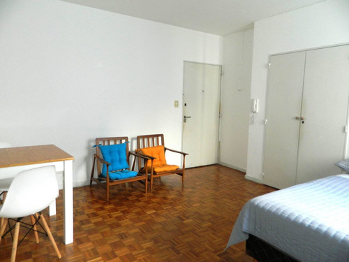 Imagen 3 de 17 de Departamento En Venta En Barrio Norte De 1 Ambiente