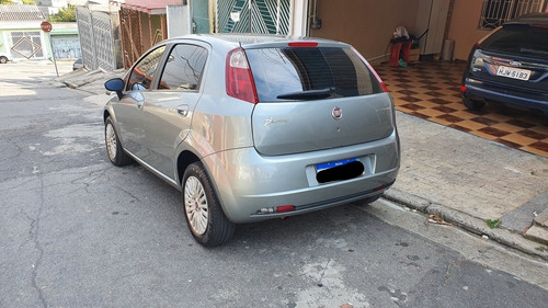 Fiat Punto 2011 1.4 Attractive Flex 5p