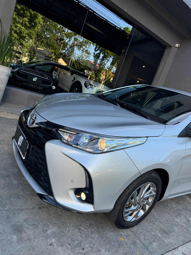 Toyota Yaris 1.5 107cv Xls Cvt