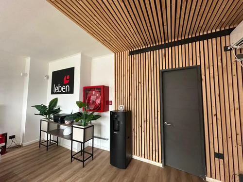 Oficina Comercial Edificio Bold Con Estacionamiento