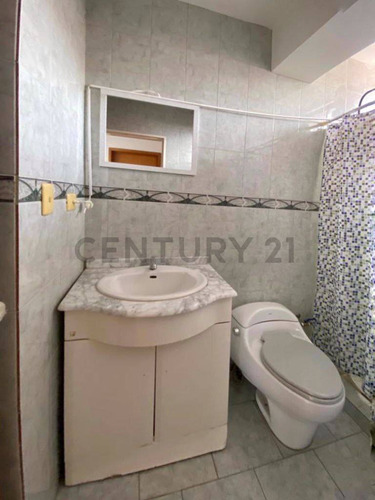 Apartamento Playa Grande Cerca Hotel Marriott Catia La Mar La Guaira