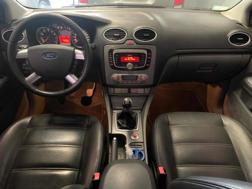 Ford Focus Ii 2009 2.0 Exe Sedan Ghia