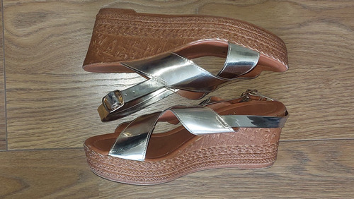 Sandalias Dorado Espejo Talle 39