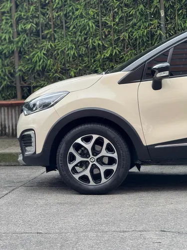 Renault Captur 2.0 Intens Automática