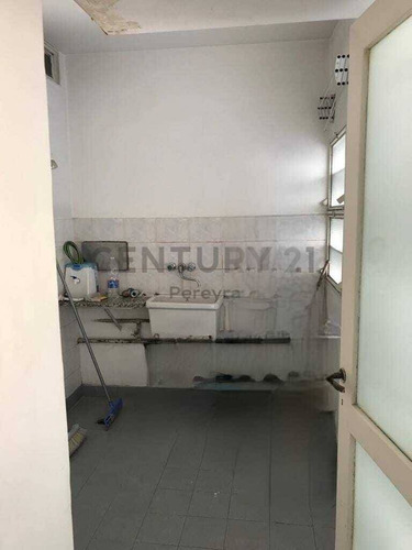 Imagen 5 de 9 de 45 Entre 6 Y 7. Piso De 4 Dormitorios En Venta, La Plata