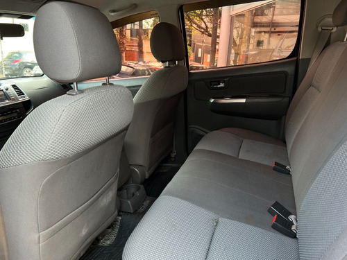 Toyota Hilux 3.0 Cd Srv 171cv 4x2 - B3