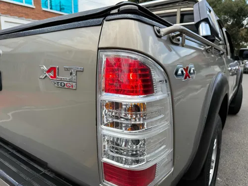 Ford Ranger 2.5 Diesel 4x4 XTL