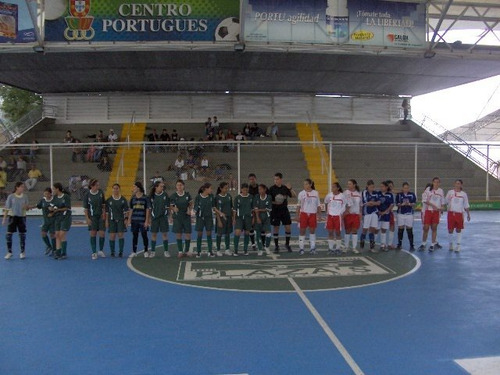 Imagen 6 de 11 de Accion Del Club Portugues En Venta.para Portugués
