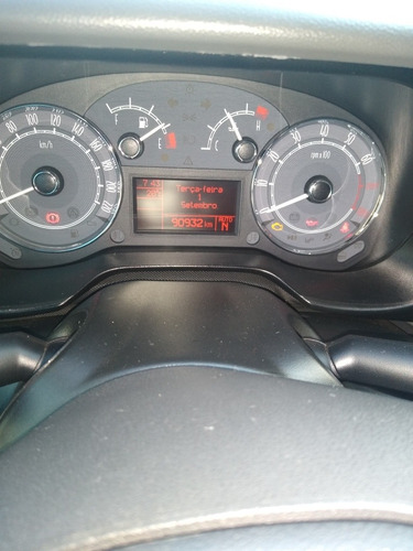 Fiat Linea 2010 1.9 16v Hlx Flex Dualogic 4p
