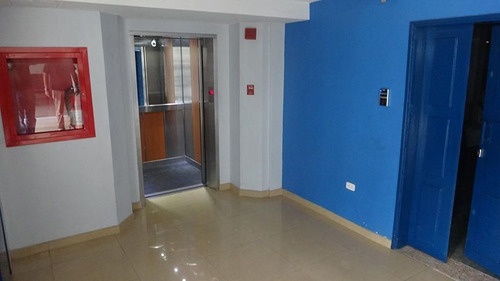 Imagen 10 de 11 de Venta Edificio Los Dos Caminos 22-2363-y Ymanol Elizalde 0414-3227631