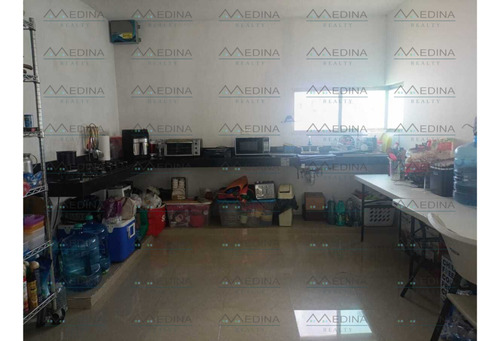 Amplia Casa En Venta Ubicada En Dzityá