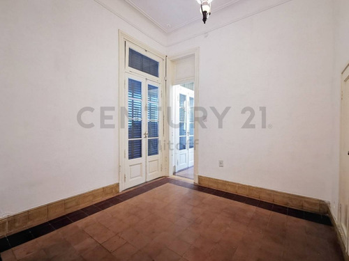 Imagen 10 de 30 de Casa De Estilo En Venta En La Plata