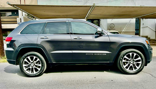 Jeep Grand Cherokee 3.6 Limited Lujo 4x2 Mt