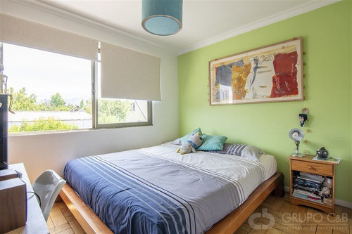Imagen 6 de 14 de Casa En Venta 4 Dorm Más Jardín. Las Condes/las Tranqueras