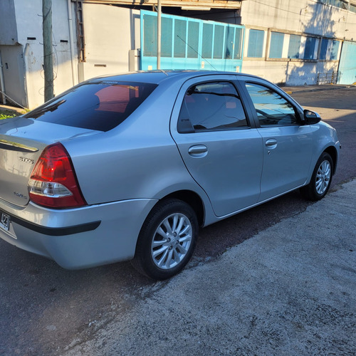 Toyota Etios 1.5 Sedan Xls