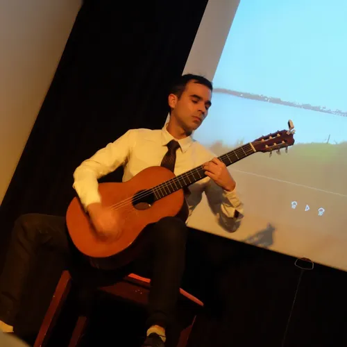 Clases De Guitarra, Cavaquinho Y Producción De Tu Música