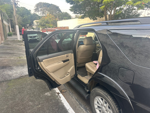Toyota Hilux SW4 3.0 Srv 7l 4x4 Aut. 5p