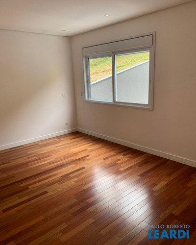 Casa Em Condomínio - Tamboré - Sp - 615704