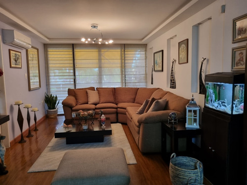 Imagen 4 de 11 de Se Vende Hermoso Apto En Res. Puerto Bahia. Lecheria .edo Anzoategui