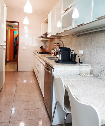 Vendo Apto 160m2 3h/3b/2p La Castellana 2896