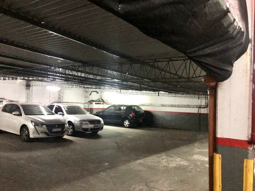 Imagen 1 de 7 de Alquiler Galpón 1100m2 En Caballito