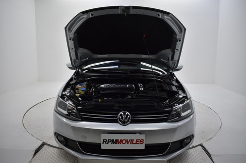 Volkswagen Vento 2.0 Sportline Dsg 2014 Rpm Moviles