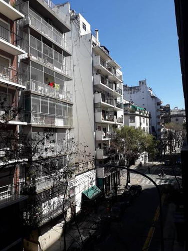 Alquiler  Monoambiente Con Balcón En Recoleta