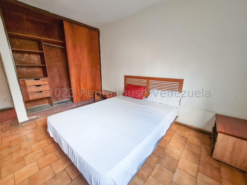 Ms 24-5648 Se Vende Edificio Completo Para Inversión Hotel, Residencia O Clínica En Catedral.