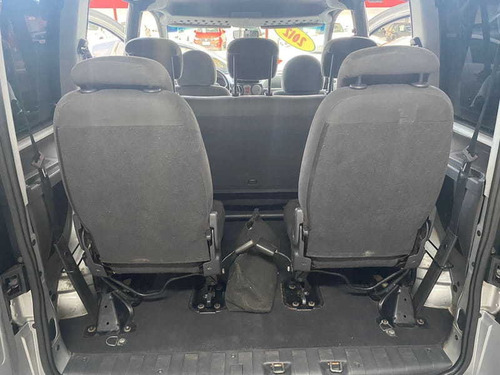 Imagem 6 de 15 de Fiat Doblo Essence 1.8 2012 7 Lugares