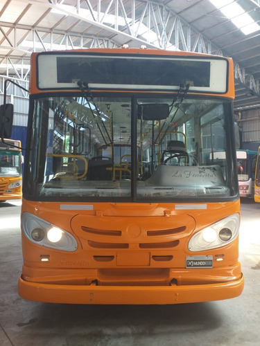 Imagen 3 de 9 de Mercedes Benz Of 1418 2010