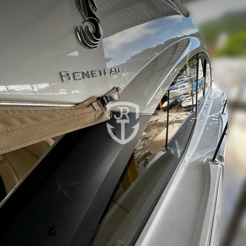 Lancha Beneteau 40 Gt 2017 (com Plataforma Submergível)