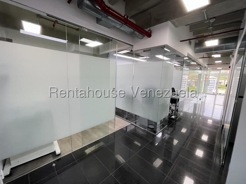 Oficina En Torre Exclusivas En Las Mercedes, Jm-rc 26-396