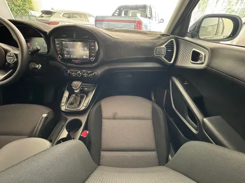 Kia Soul 5p LX L4/1.6 Aut