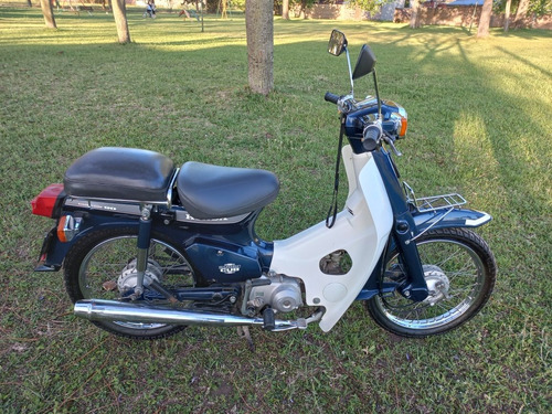 Imagen 3 de 8 de Honda C90