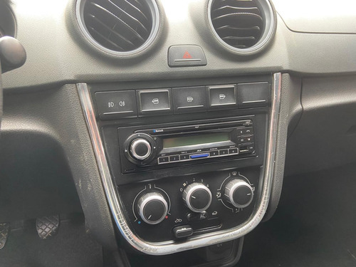 Volkswagen Gol 1.6 Vht Power Total Flex 5p