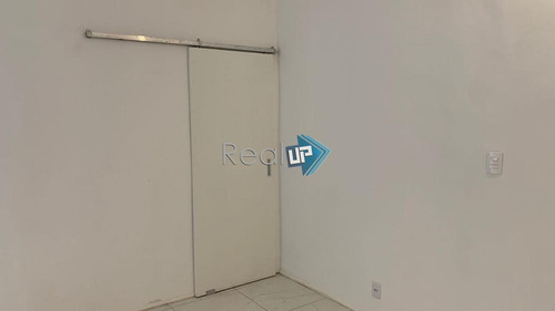 Imagem 19 de 23 de Ótimo Apartamento No Leme De 32m² - 7468