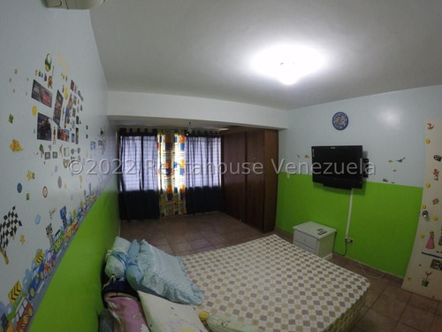 Imagen 9 de 30 de Apartamento_en_venta_en_caracas_en_santa-fe-sur_ Rah-22-24375 Orlando Figueira 04125535289/04242942992