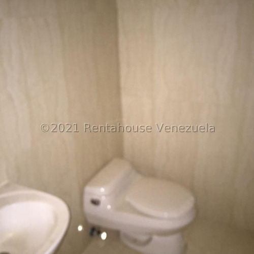 Imagen 2 de 8 de Ss Vende Apartamento 22-12550 En Lomas De La Alameda